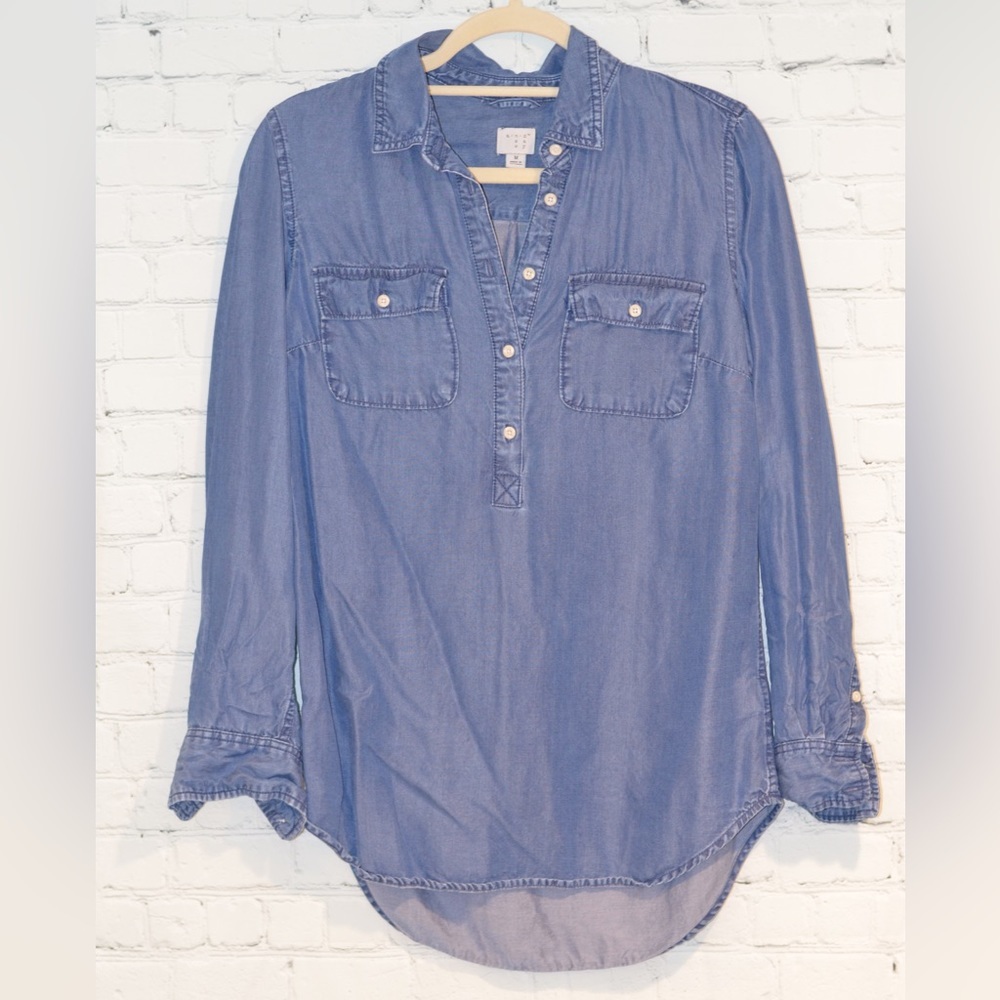 A New Day Chambray Denim Popover Top Blouse Blue Long Sleeve High Low Size M